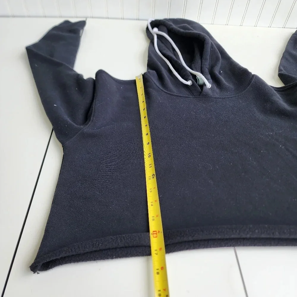 Wild Fable Women’s Cropped Hoodie Sweatshirt Black Ebony Pullover Sz M - Picture 6 of 10